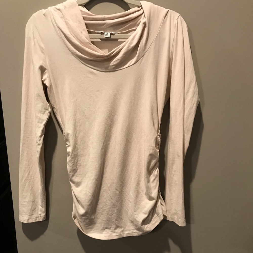 Cabi round neck long sleeve shirt